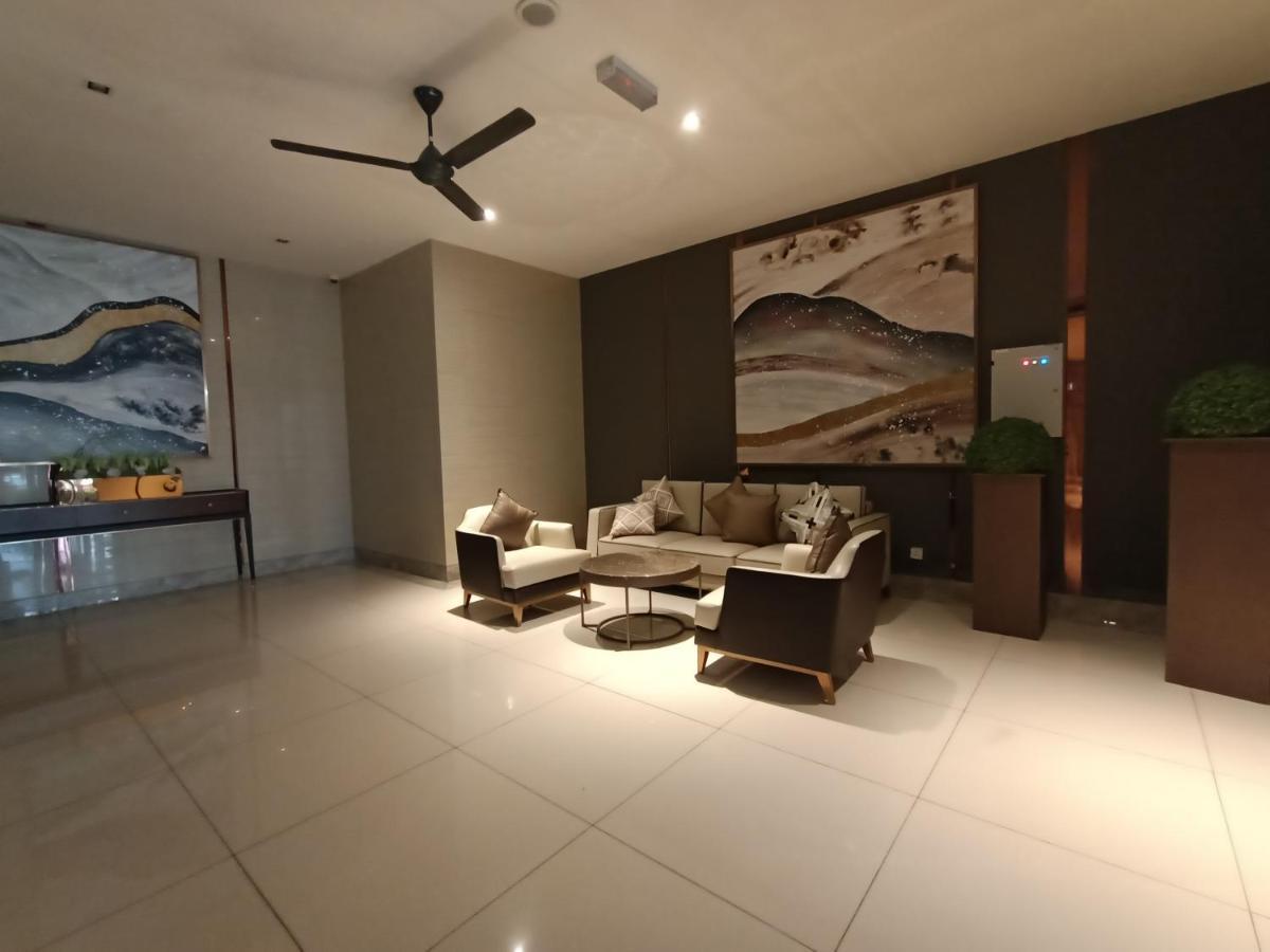 R&F Princess Cove Premium Homestay Famaily Johor Bahru Exterior foto