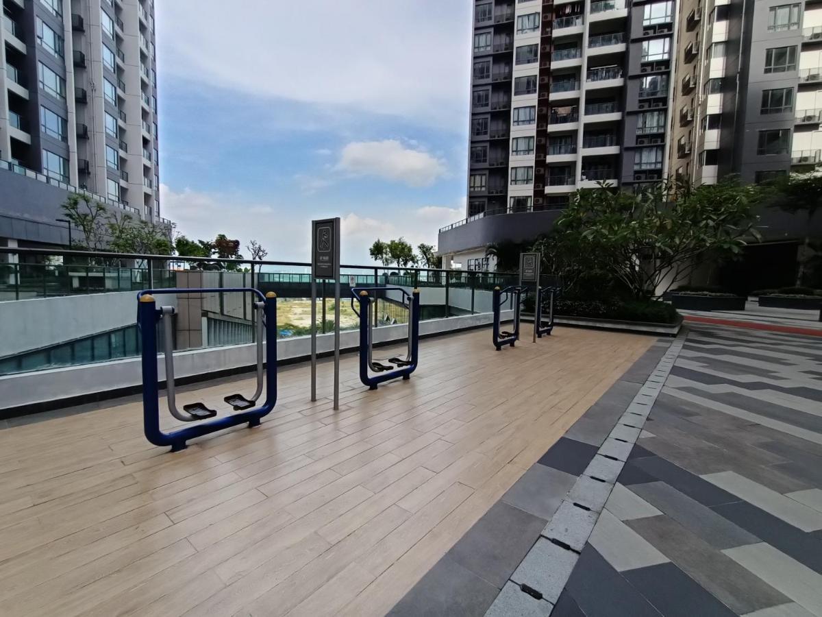 R&F Princess Cove Premium Homestay Famaily Johor Bahru Exterior foto